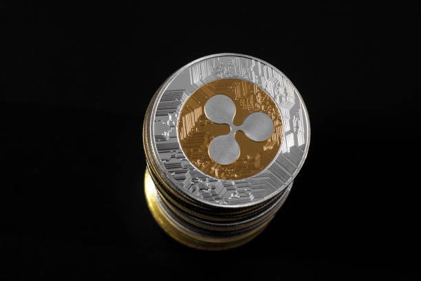 Crypto Analyst Warns XRP Investors Amid Market Retrace